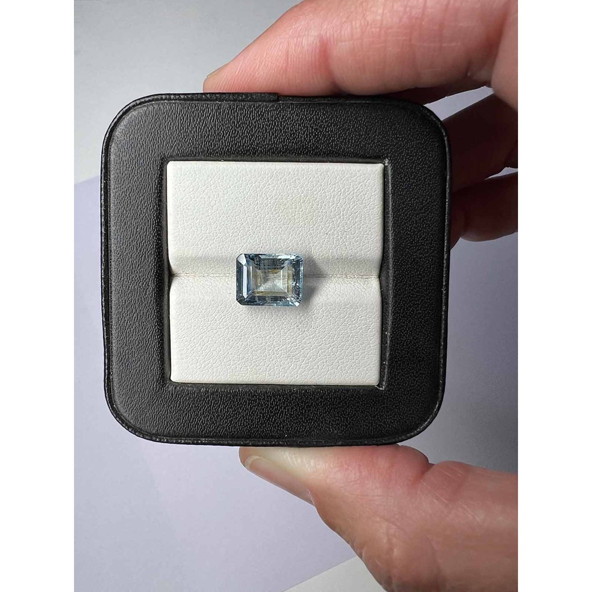 Aigue-Marine Octogonale de 1.93 carats - Clarté SI - Origine Afrique