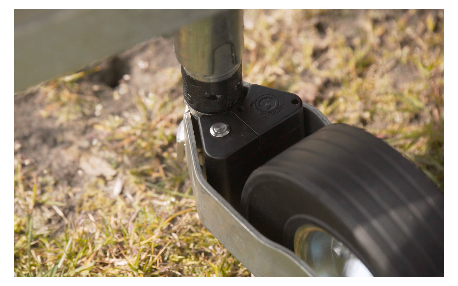 E-Trailer E-Load Stützlastsensor für Smart Trailer System inkl. Stützrad