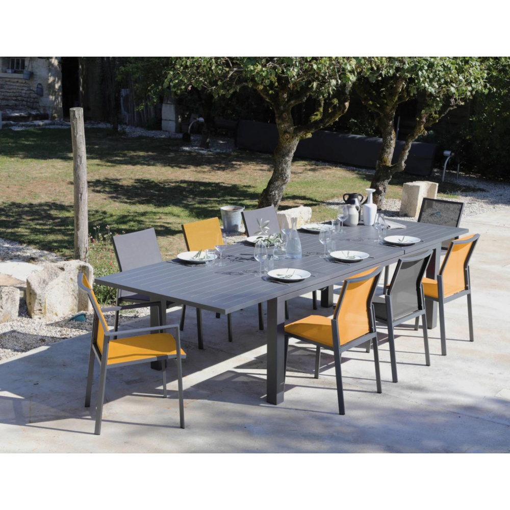 Chaise de jardin empilable delia