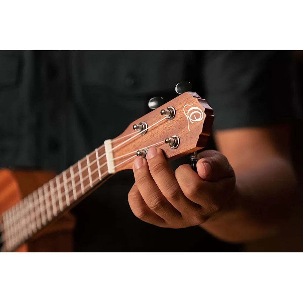 Ortega RFU11SE Timber Series Natural elektrisch-akoestische concert ukelele met gigbag