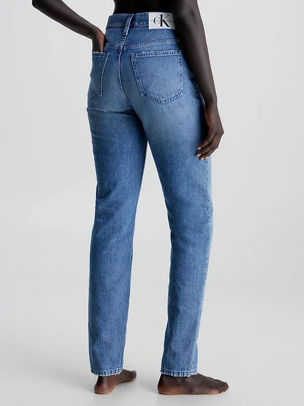 Calça jeans de mãe