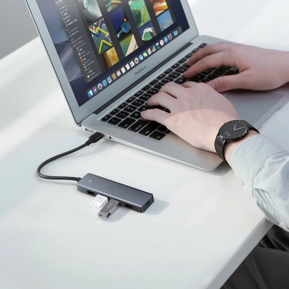 Ugreen Hub USB-C - 4 Ports USB 3.0 - Gris