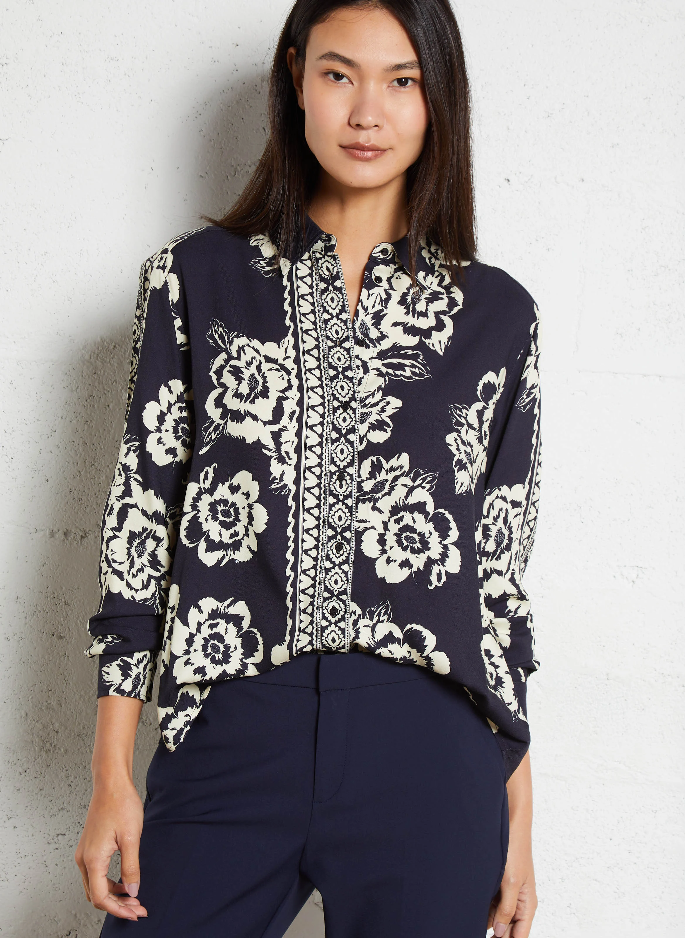 CODALIE - Chemise col classique à imprimé floral | Noir