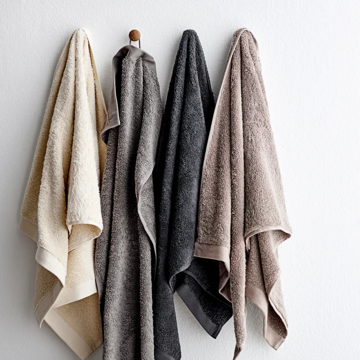 Södahl - Comfort Badehandtuch, 70 x 140 cm, navy