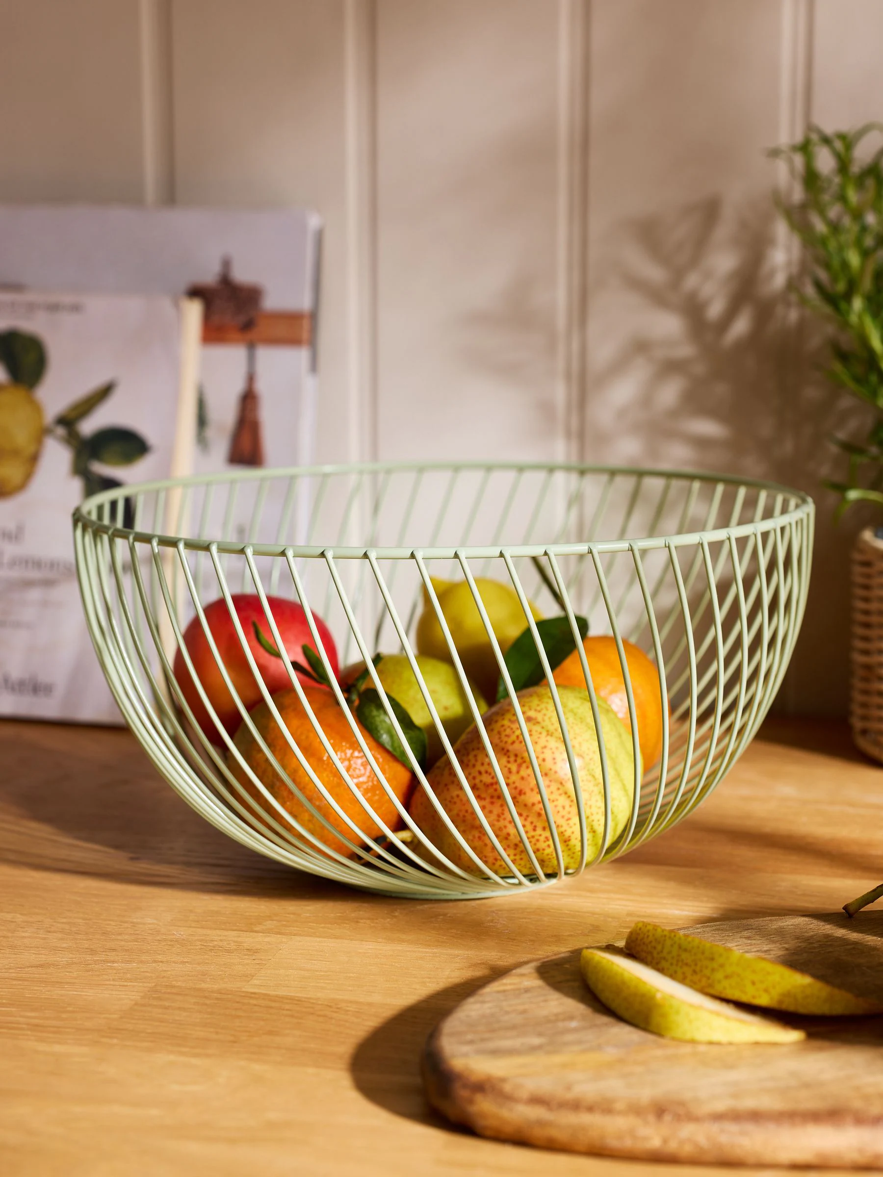 Moderna fruitschaal van draad