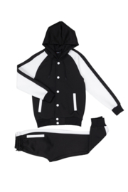 Varsity boys set - zwart (verzenddatum 27 feb)