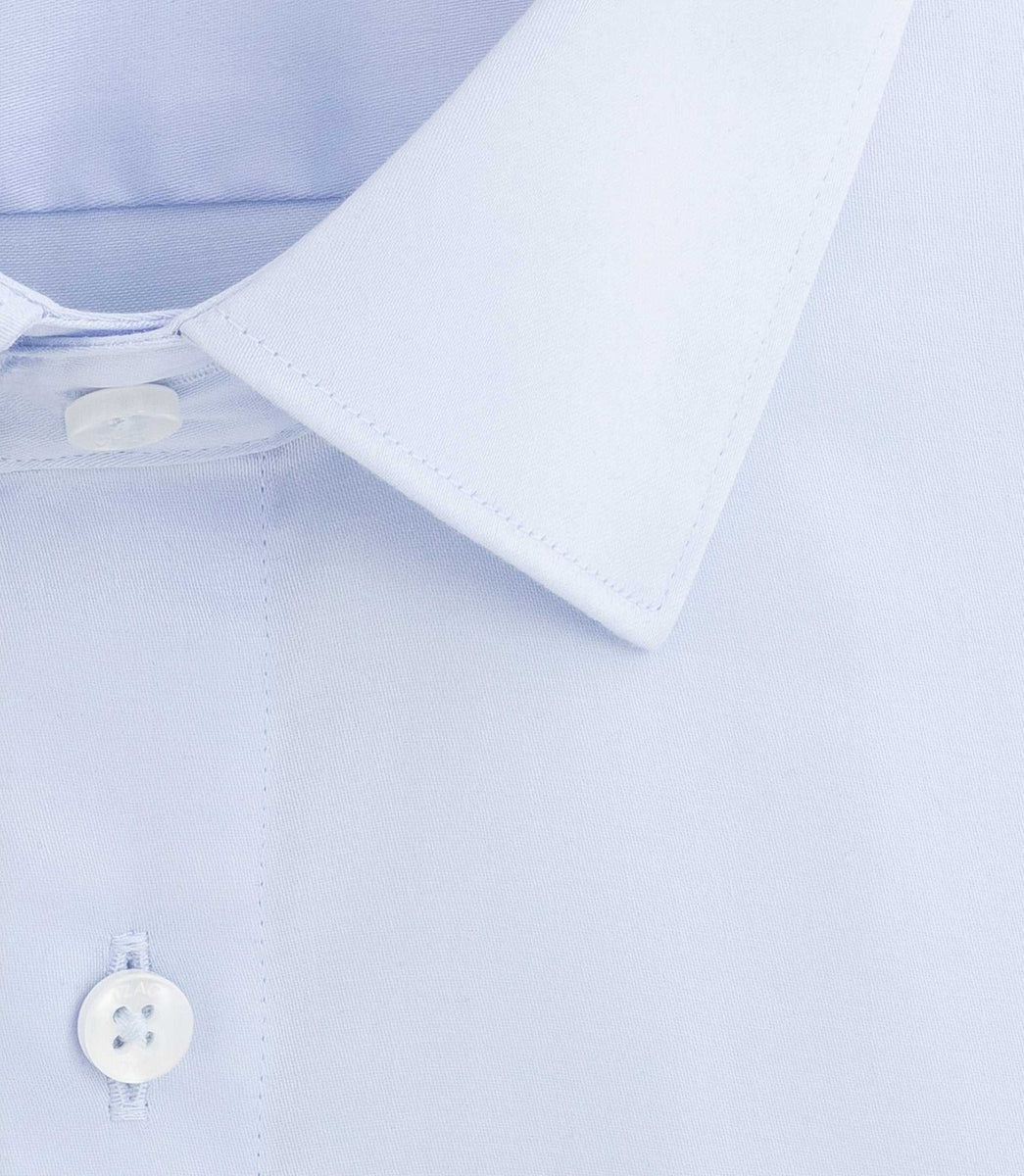 Chemise en satin stretch ciel 