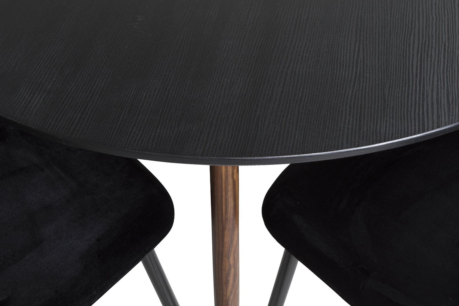 Plaza rundt spisebord Ø100 cm. Sort rundt spisebord i MDF med ben i valnøtt.