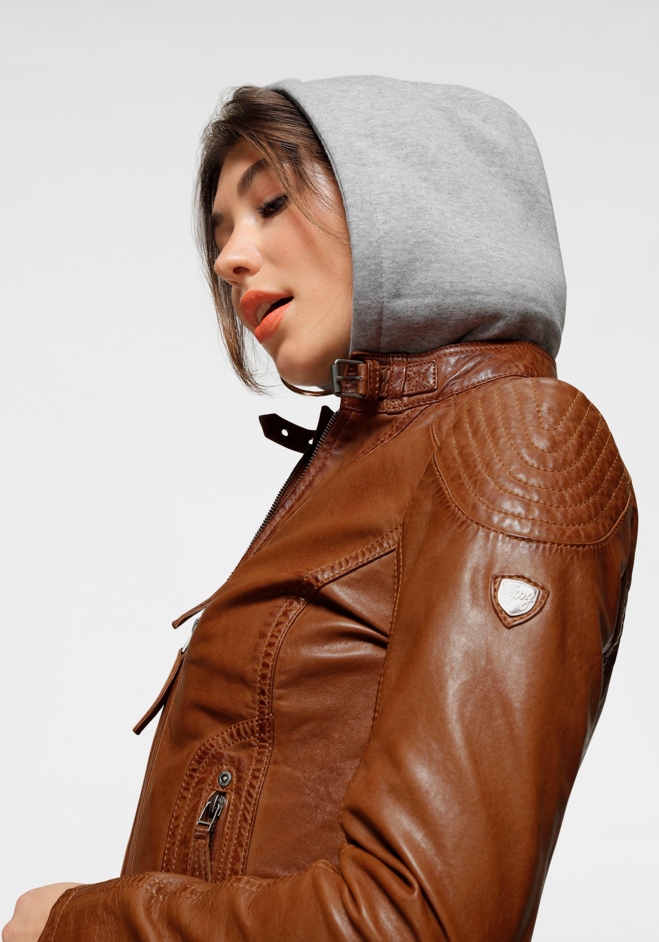 Mauritius Lederjacke »Junja« mit Kapuze mit abnehmbarem Kapuzen-Einsatz und aufwendigen Biker-Details
