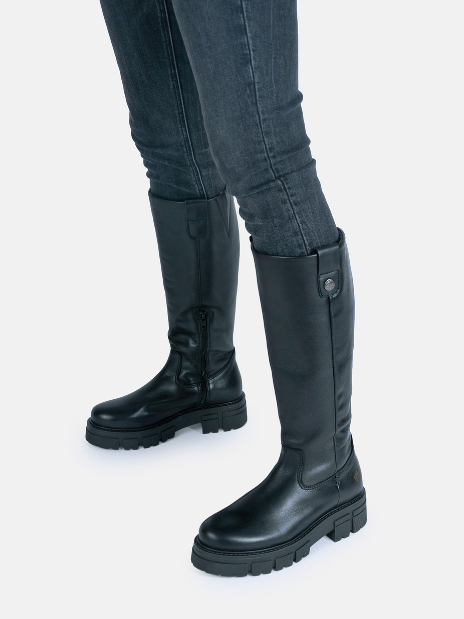 Stiefel CAGE