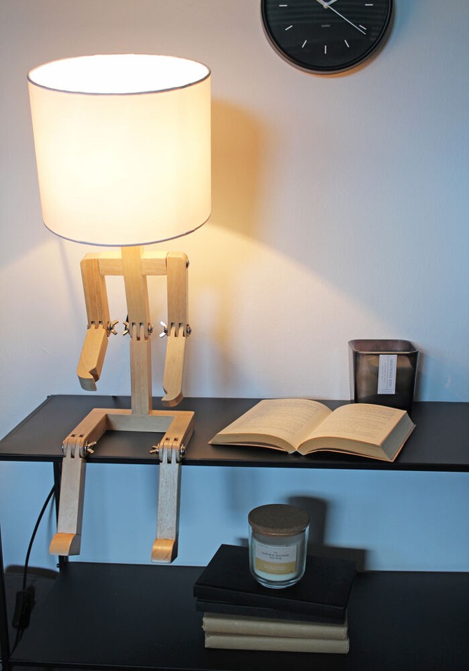 Winkee - Sitting Lamp 
