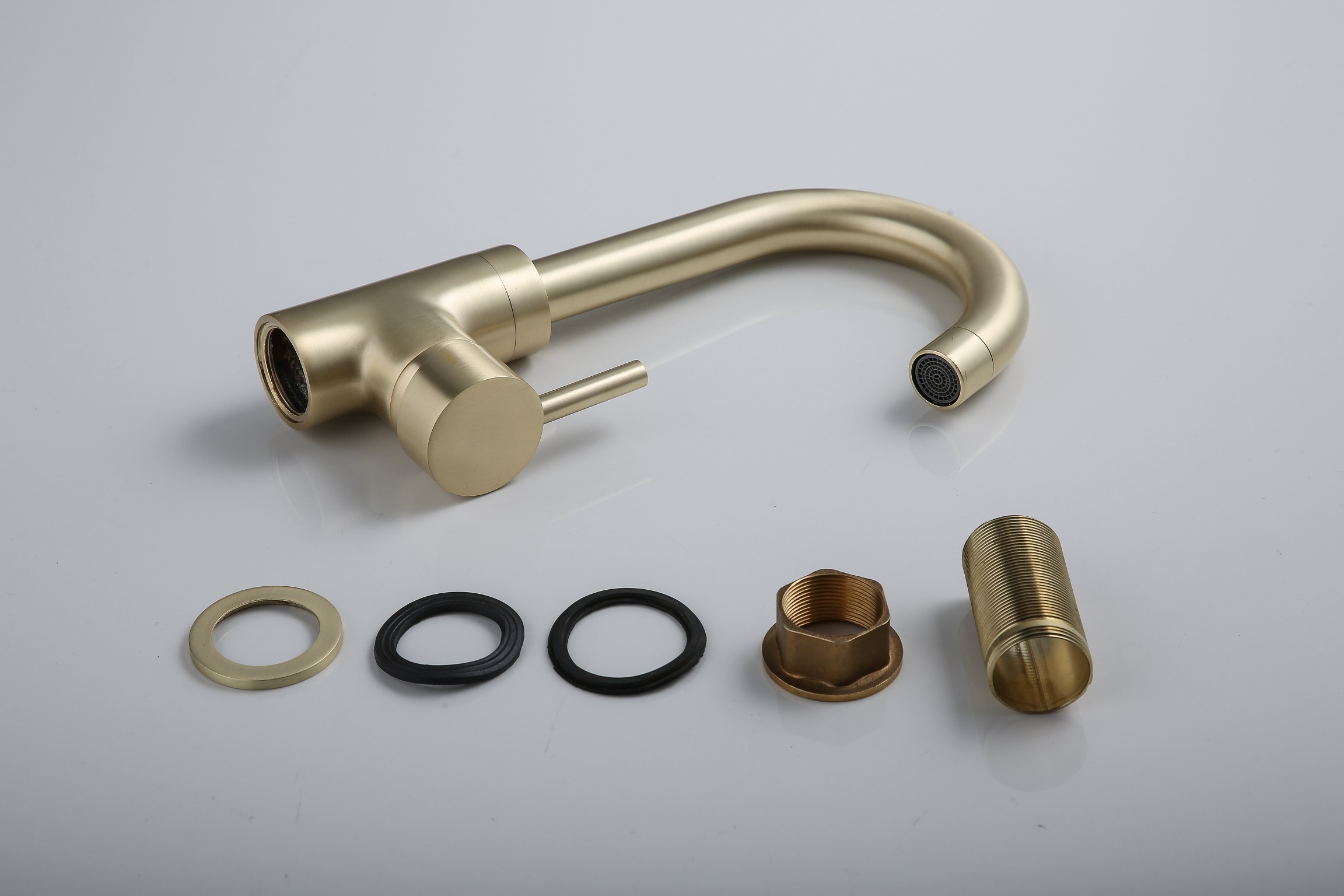 Saniclear Brass matrix wastafelkraan geborsteld messing / mat goud