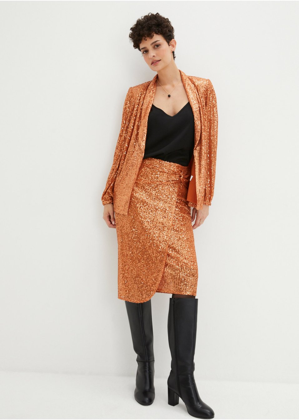 Jupe à paillettes style portefeuille