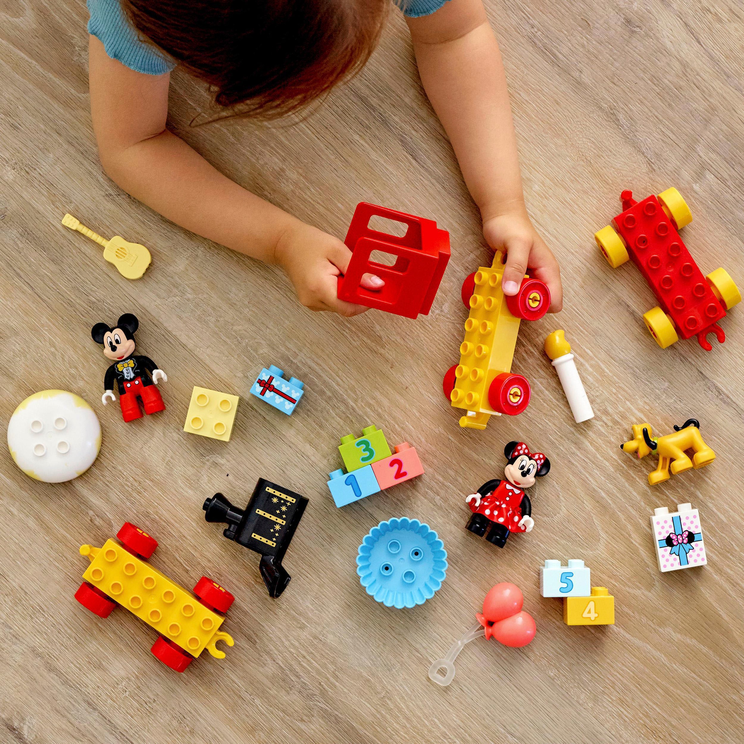 LEGO® Konstruktionsspielsteine »Mickys und Minnies Geburtstagszug (10941), LEGO® DUPLO® Disney™« Made in Europe
