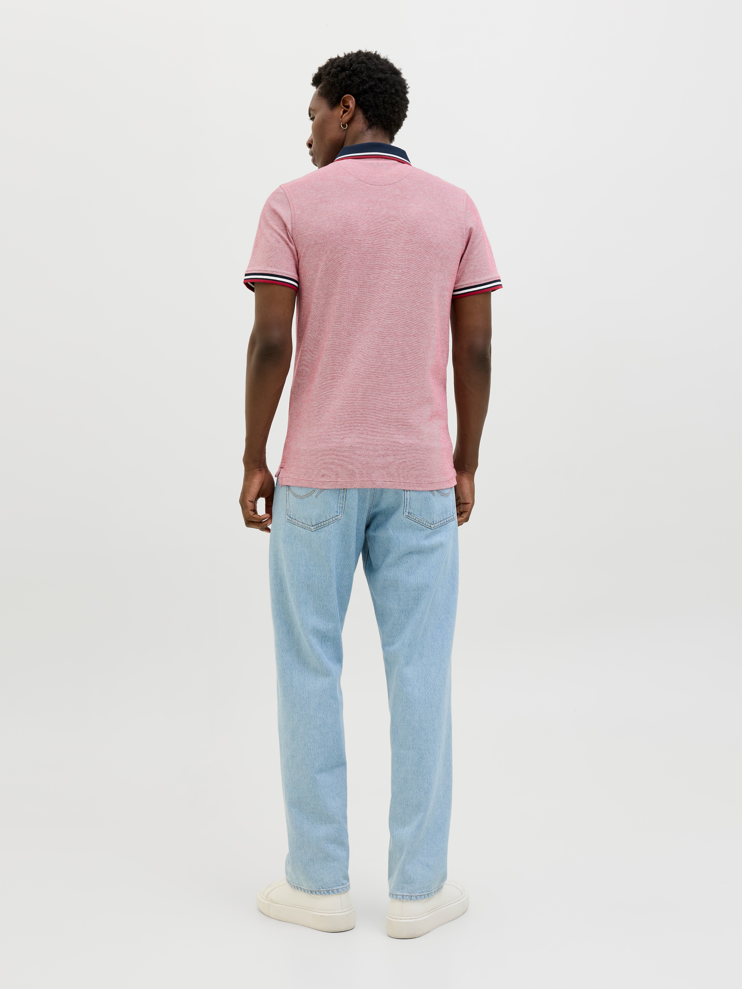 Jack & Jones Poloshirt »JJEPAULOS im Doppelpack mit Logostickerei und Komfort«, 2 Stk. unifarben mit Farbeinsatz, modisch, schmal, Baumwolle, Polokragen