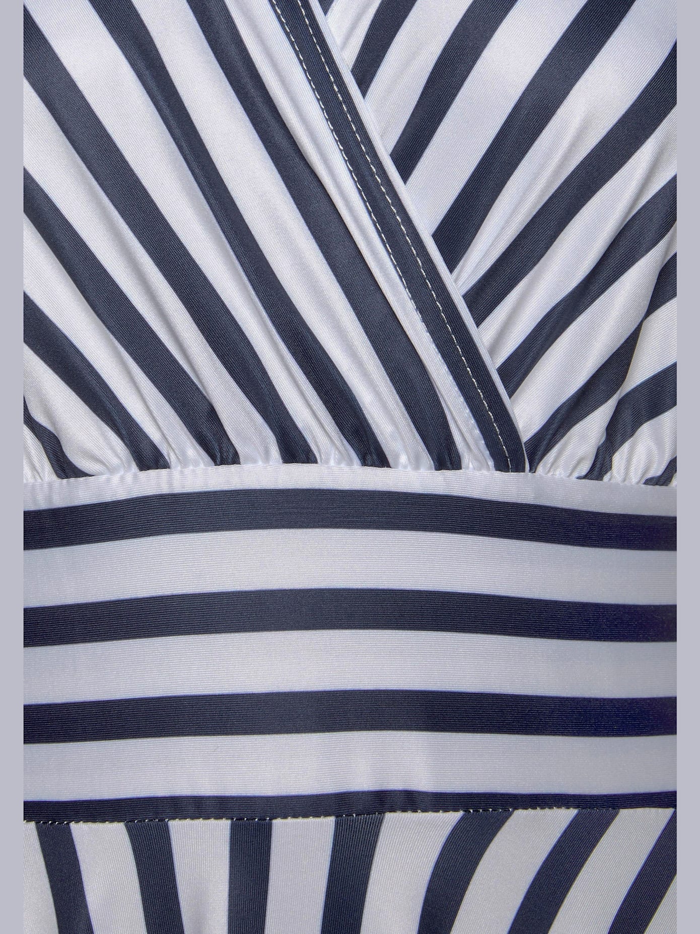 Robe d'été robe portefeuille courte à col v