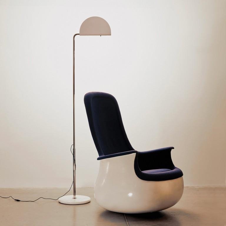 DCW éditions Mezzaluna vloerlamp LED rood