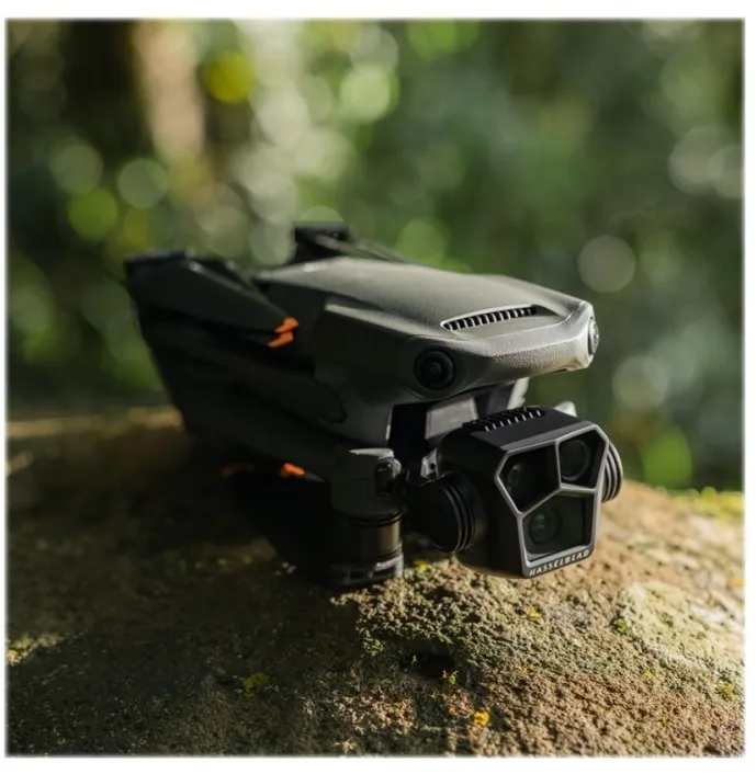 DJI Mavic 3 Pro Fly More Combo (RC PRO)