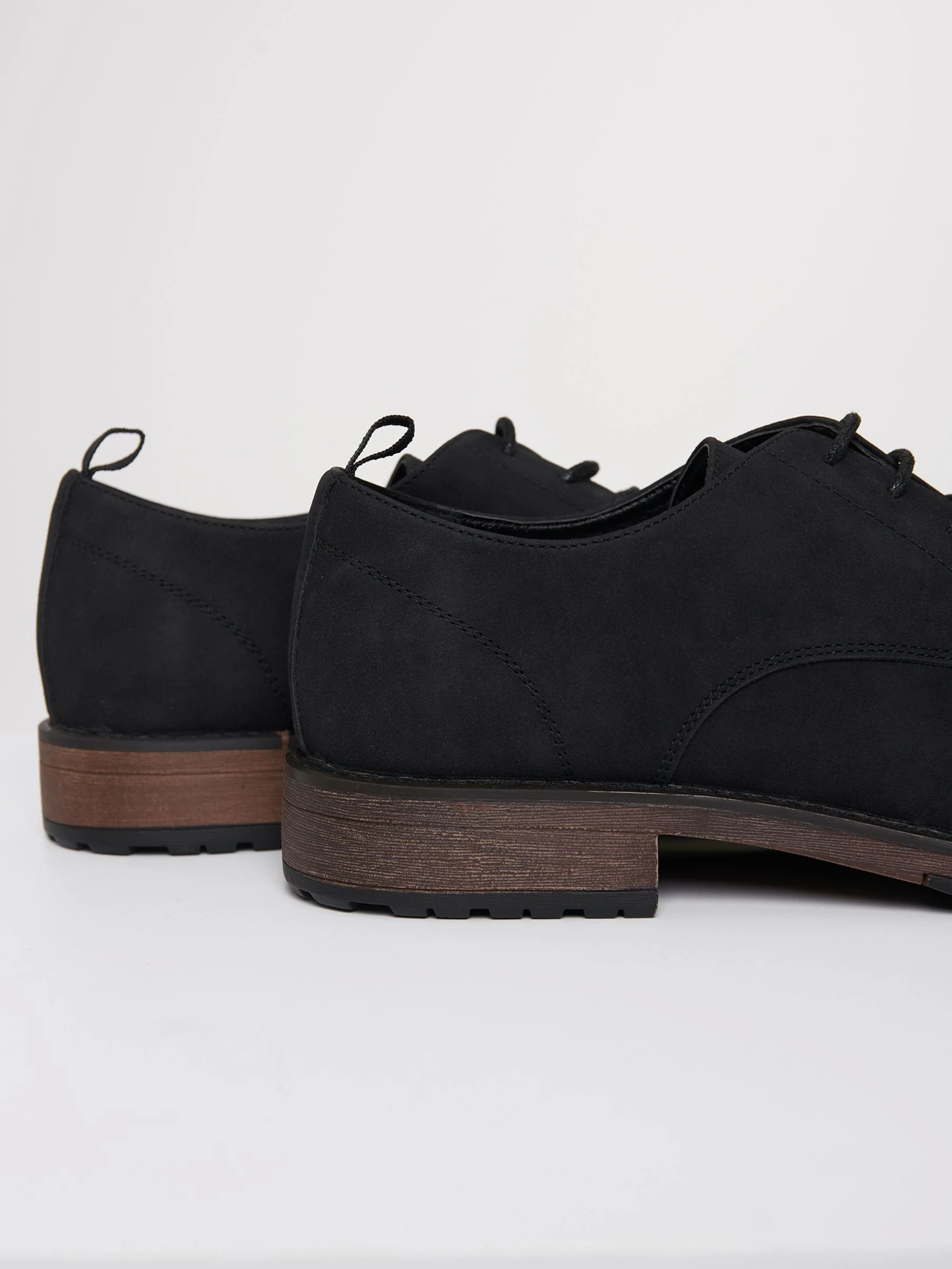 Zwart - Threadbare Faux Suede Derby Shoes
