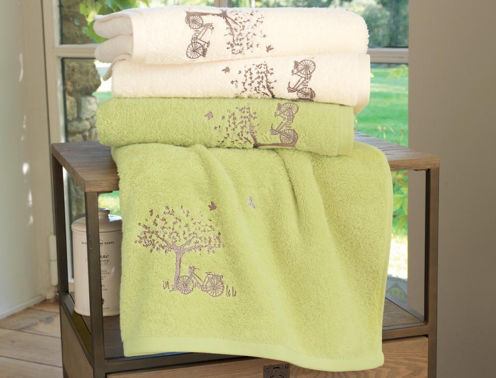 Drap de bain-Dimanche à la campagne