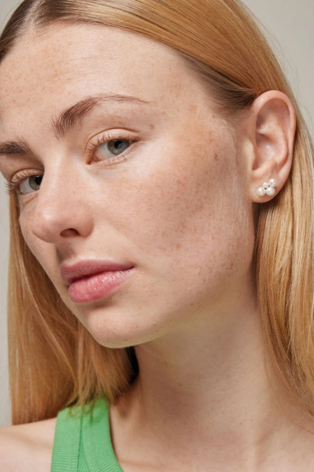 Enamel Copenhagen Studs, Mae