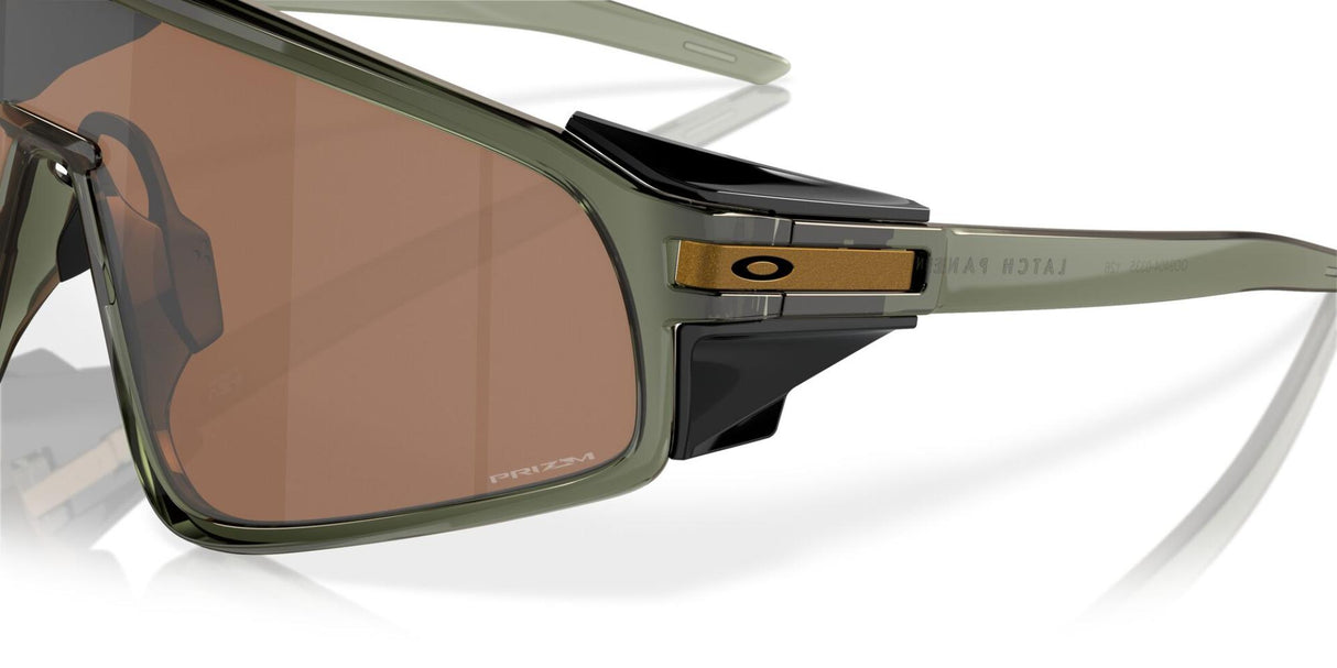 Oakley<br>Latch Panel