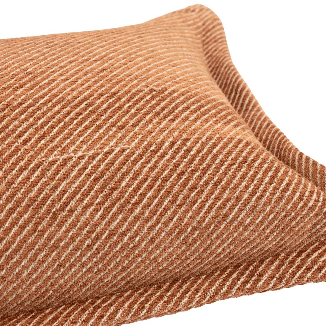 Sierkussen Leostripe Bruin van By Boo