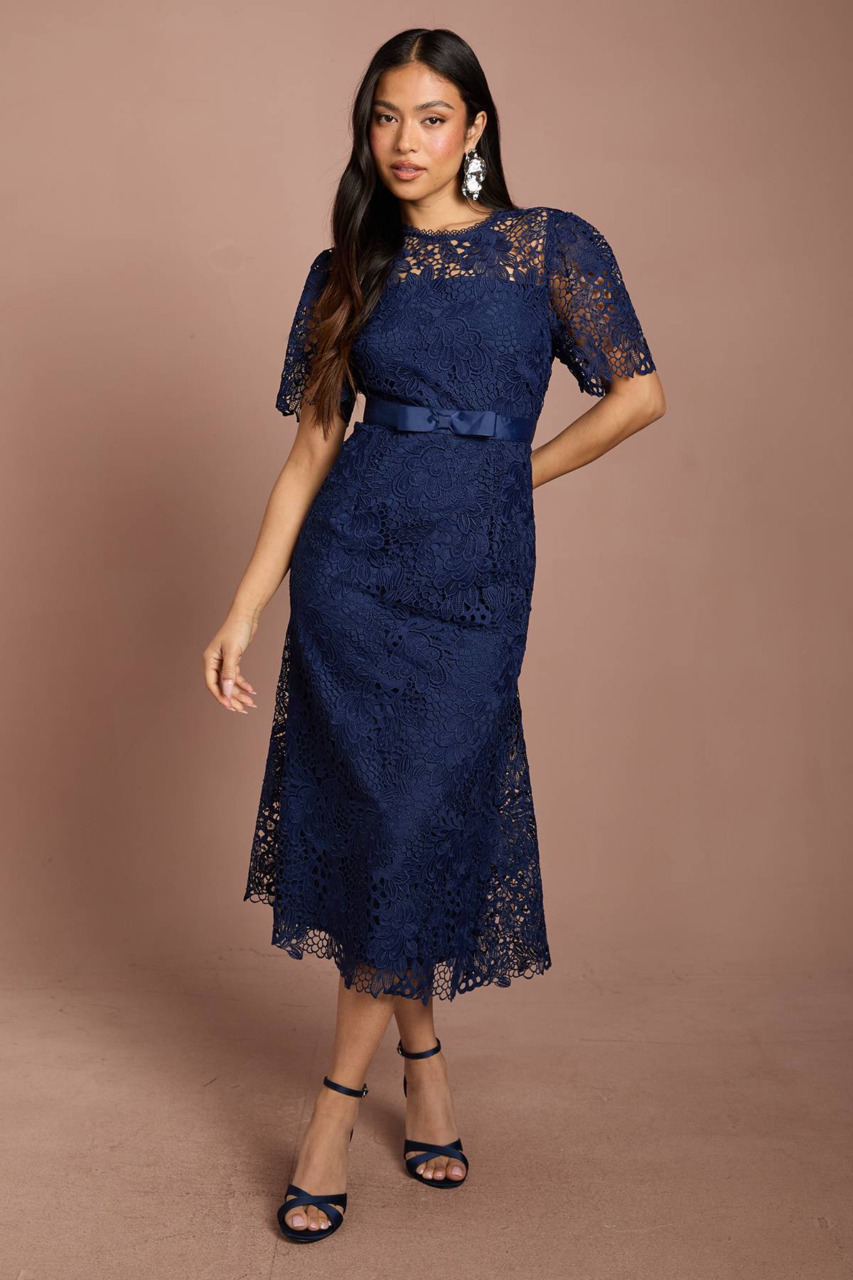 Coast Robe Midi Petite En Dentelle Avec Ceinture Nœud