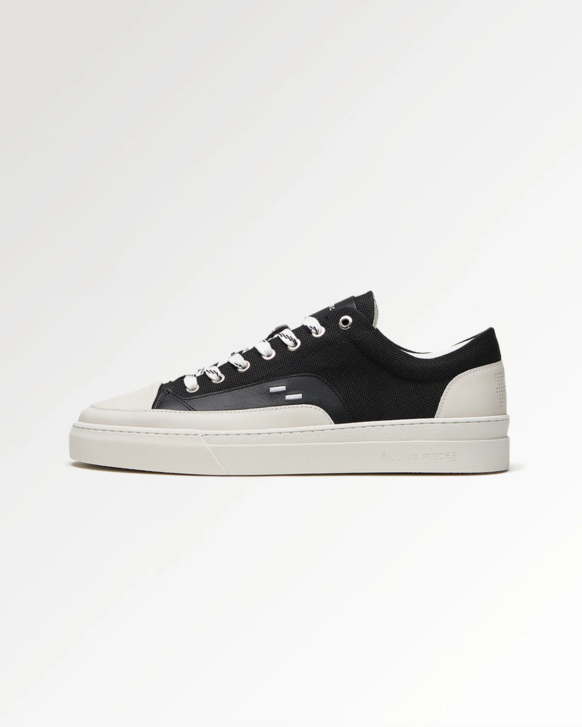 Riviera Low Black