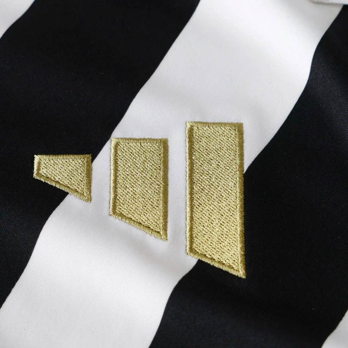 Camisola adidas Juventus Primeiro equipamento 2026-2027