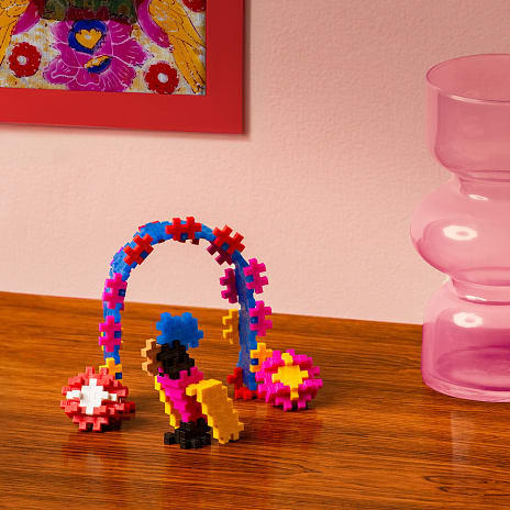 Plus-Plus inspired Frida Kahlo