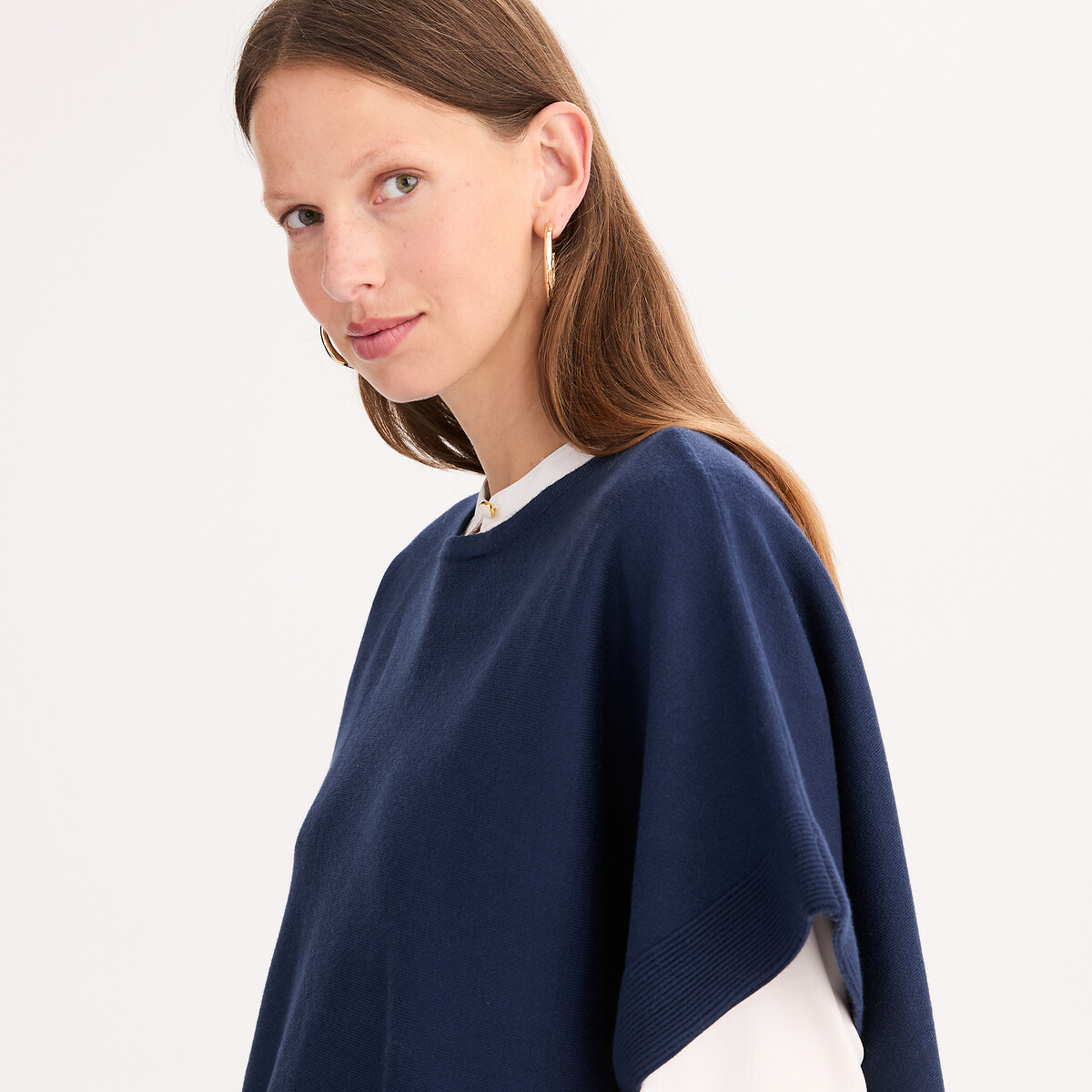 ANNE WEYBURN<br>Poncho de gola redonda em malha Milano