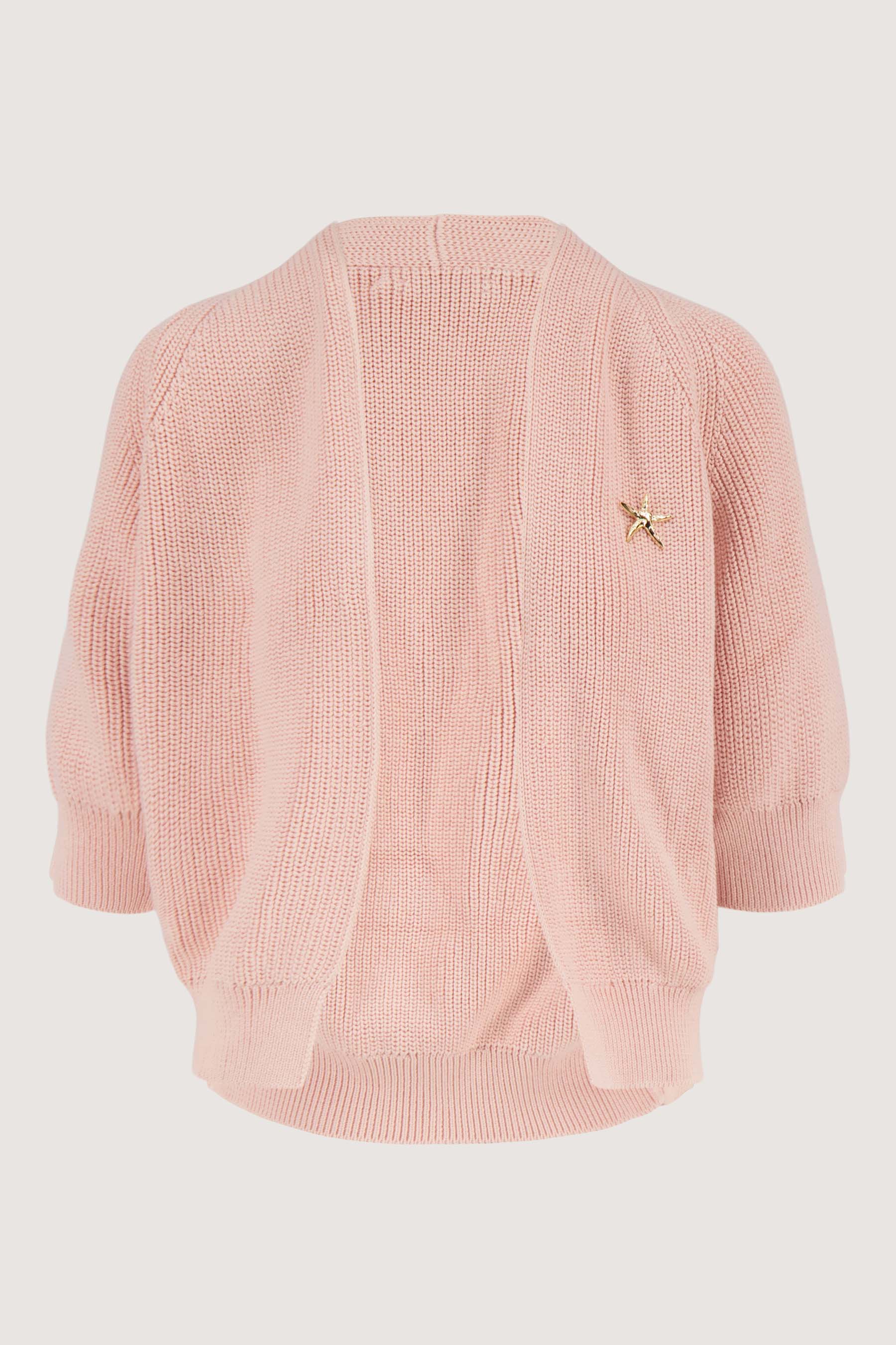 vest met vleermuis mouwen met broche