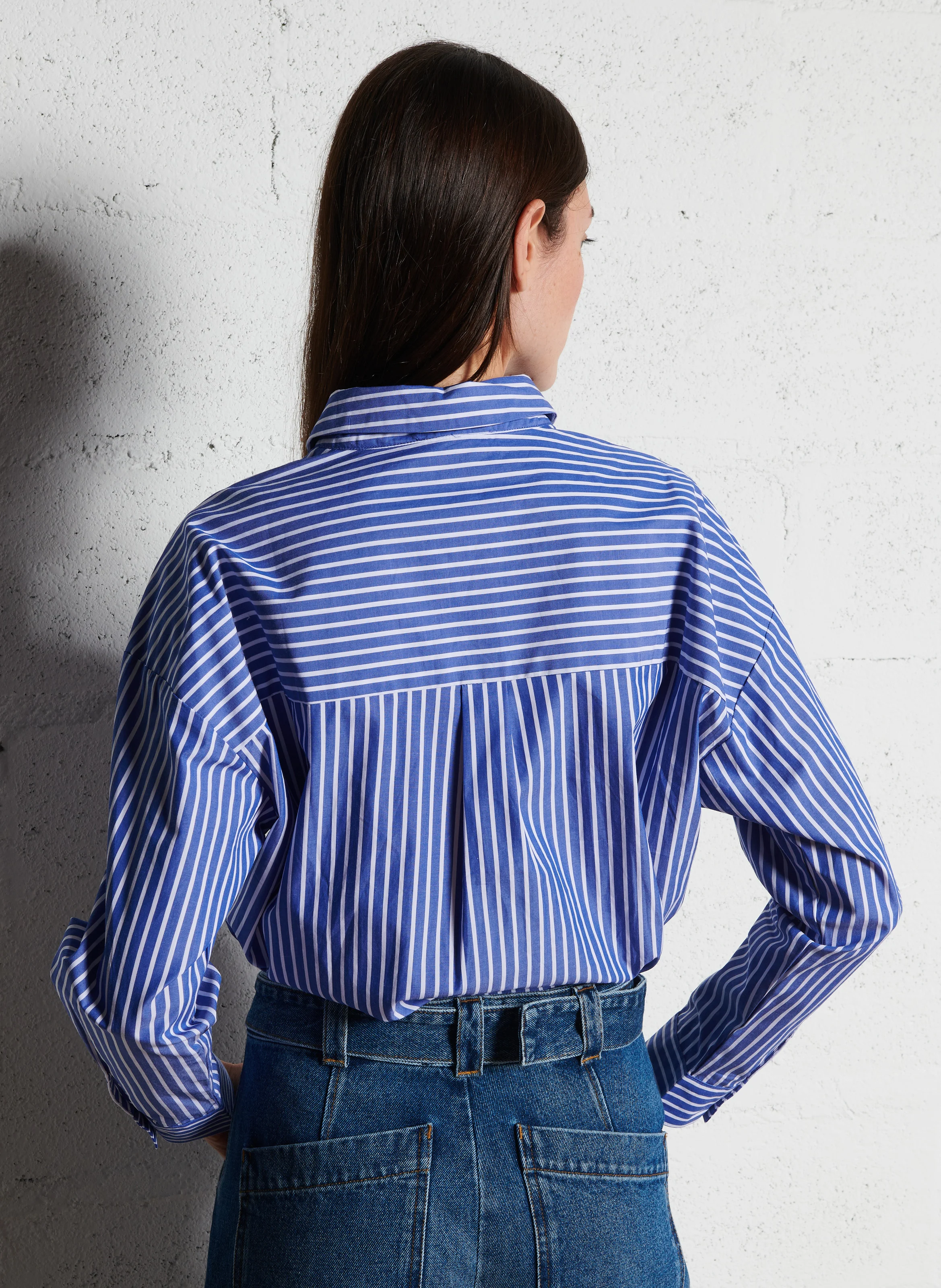 CLONY - Chemise col classique ample en coton rayé | Bleu