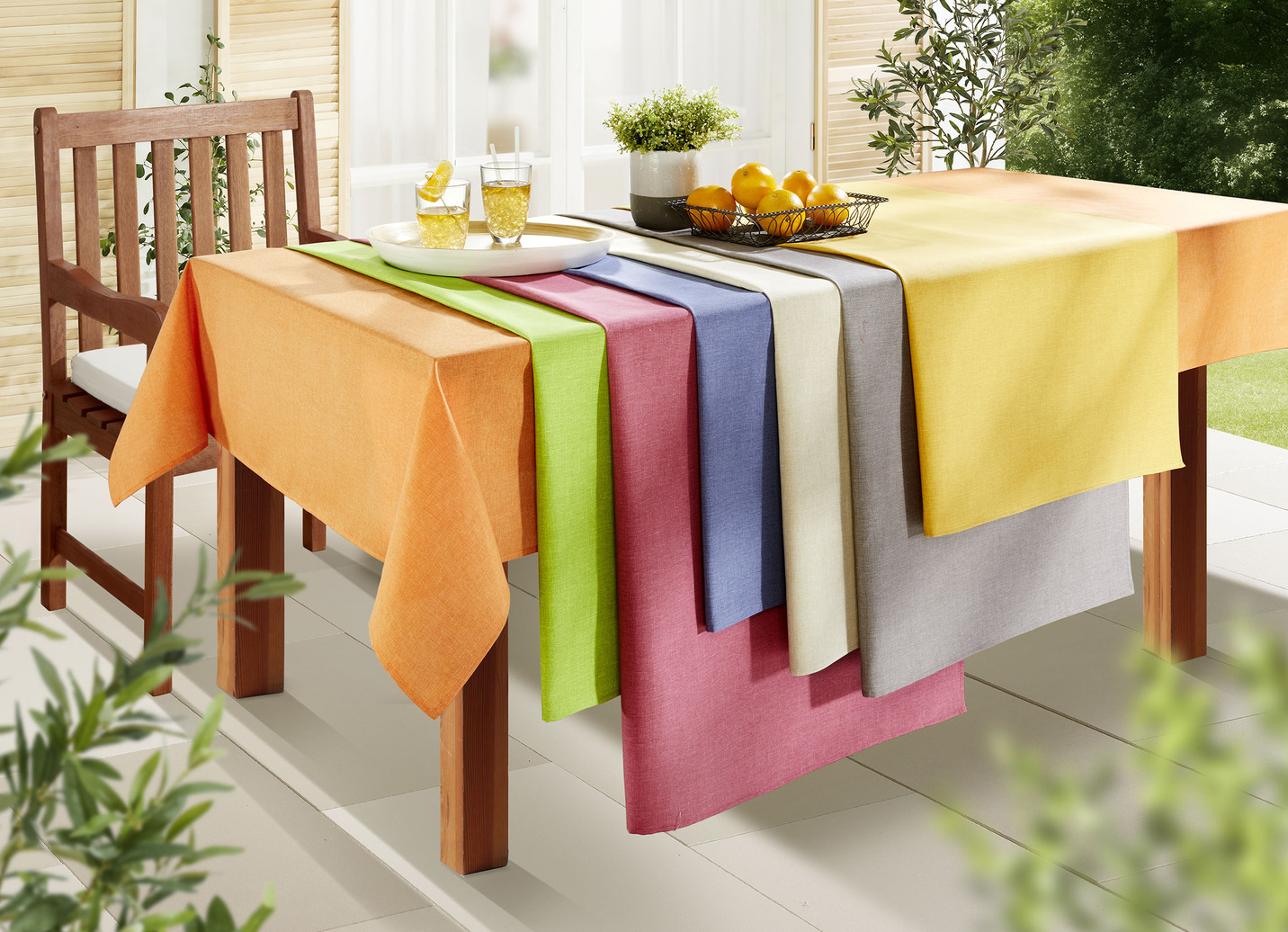 Tischdecke oder Sitzkissen für den Innen- und Außenbereich mit Fleckschutz-Ausrüstung