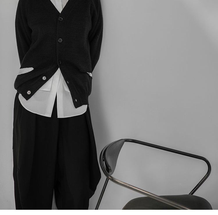 SIMPLE BLACK - Cardigan met uitsparingen