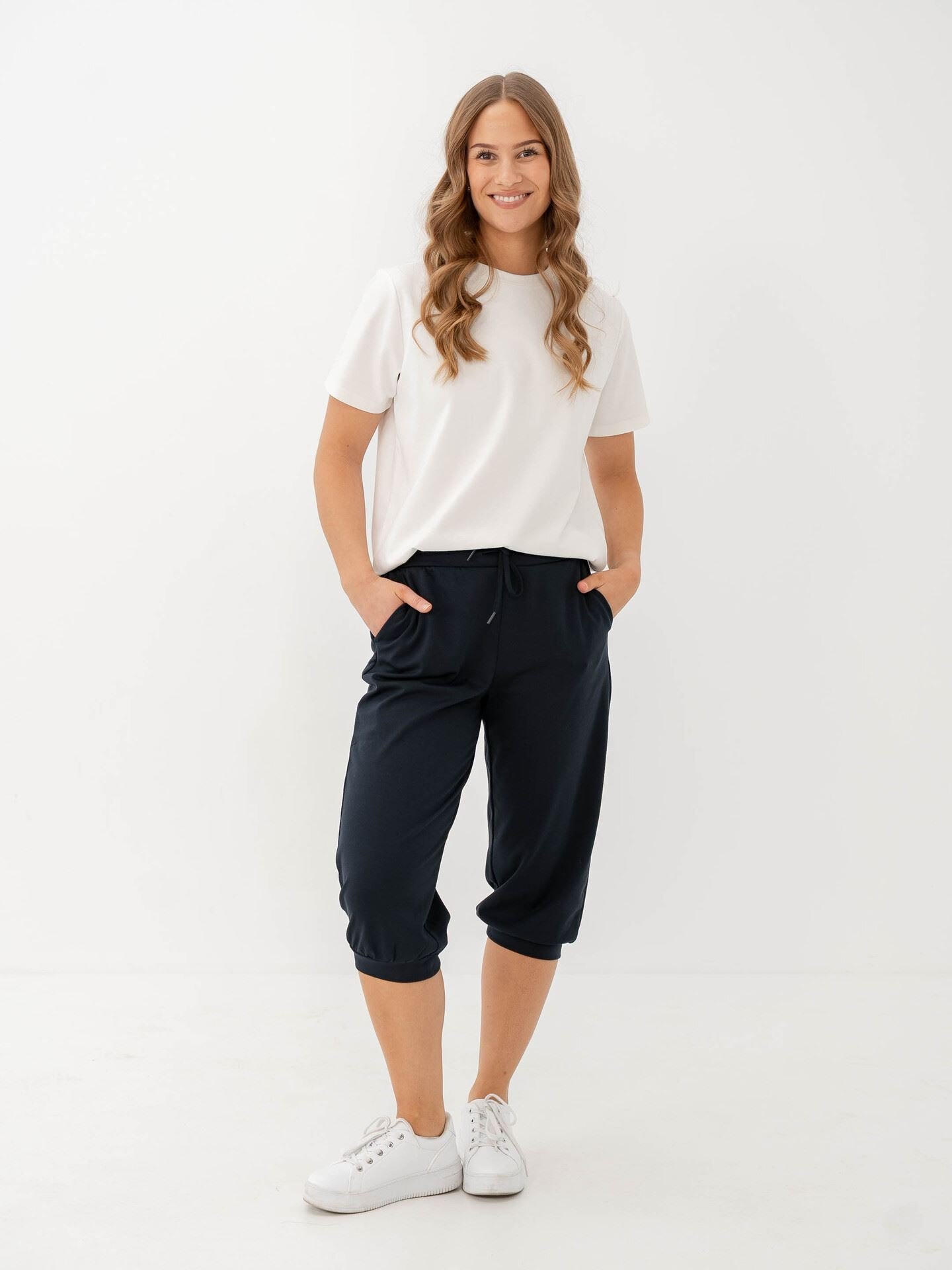 Kate Capri Pant