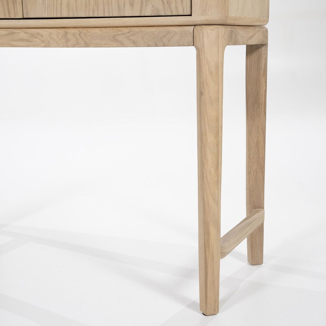 Eleonora   Harvey Kabinet