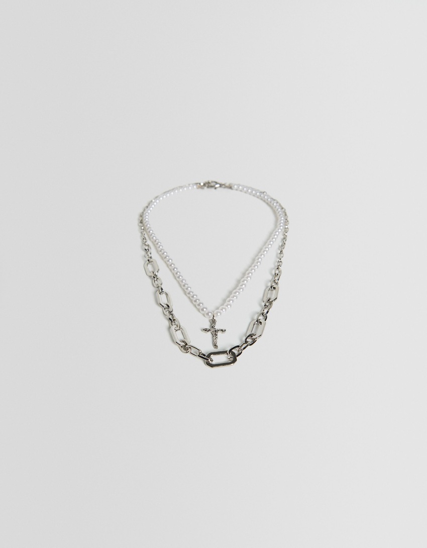 Conjunto de 2 colares de pérolas com cruz