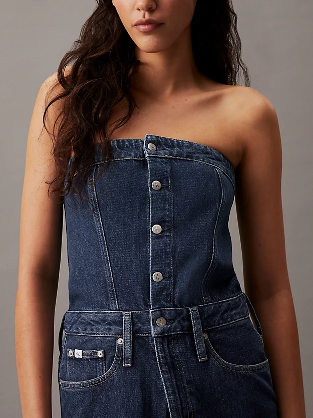 Vestido longo tomara que caia em jeans