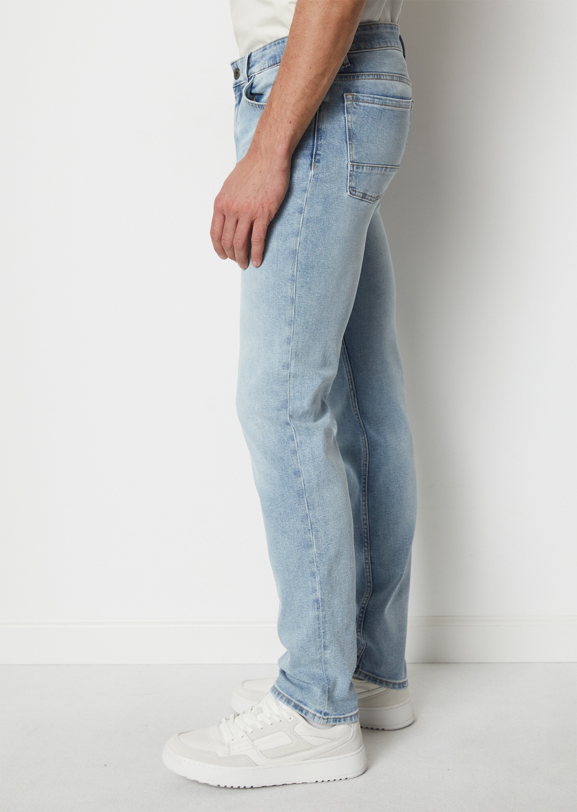 Jeans Modell SJÖBO shaped aus Bio-Baumwolle-Mix