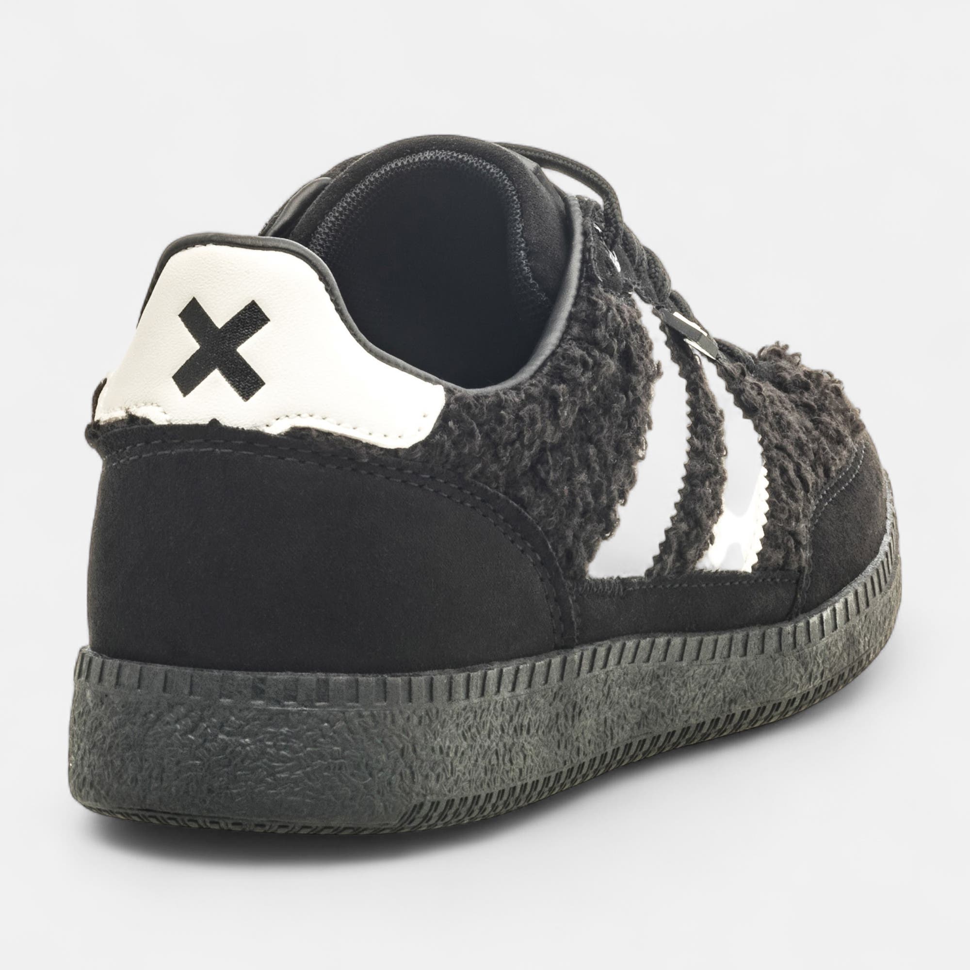 Baskets basses Femme noir