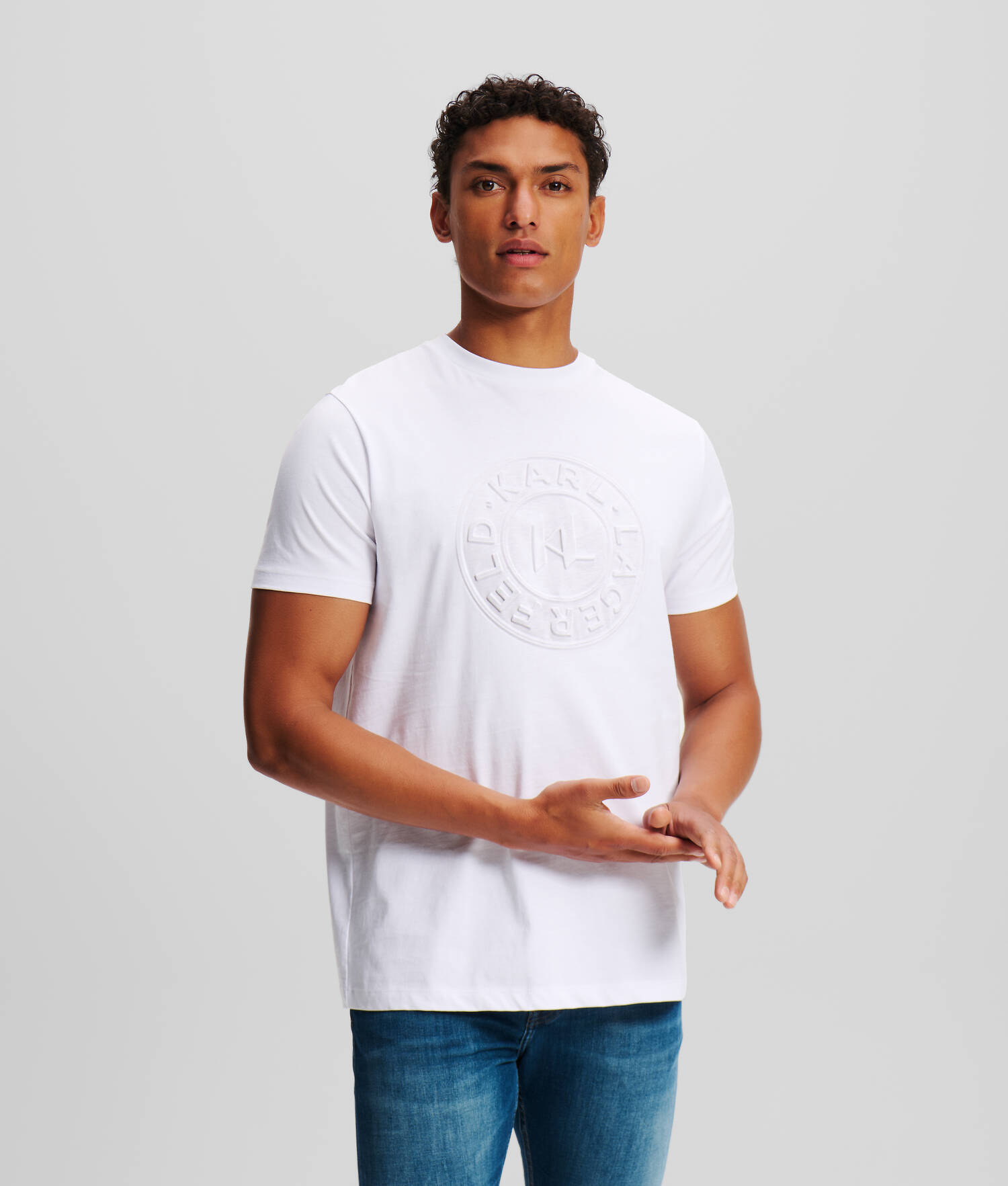 T-SHIRT AVEC LOGO ROND TON SUR TON