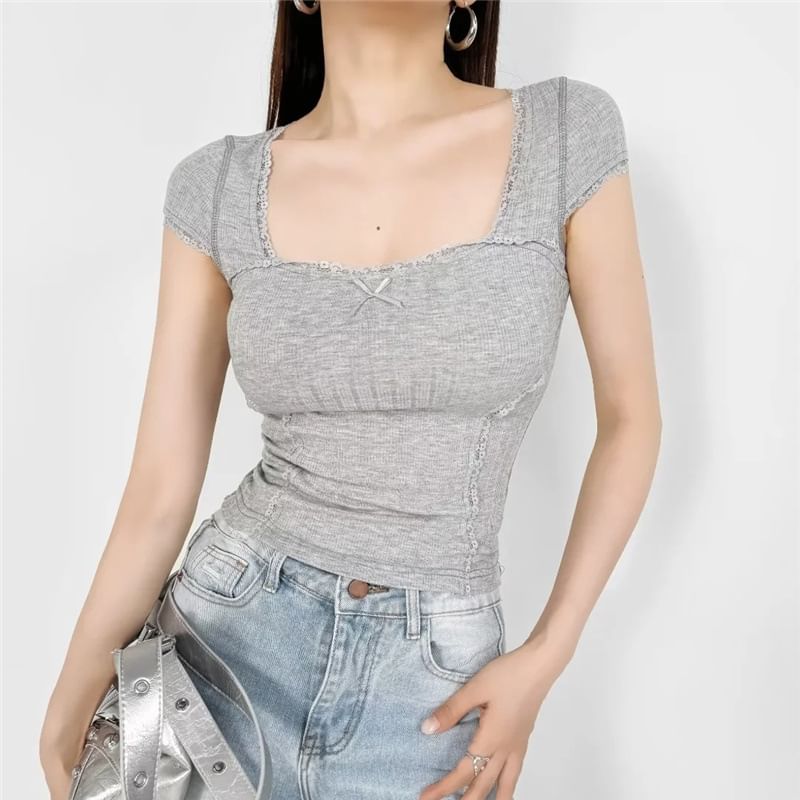 Asiris - T-shirt met korte mouwen, vierkante hals, effen kant en strik