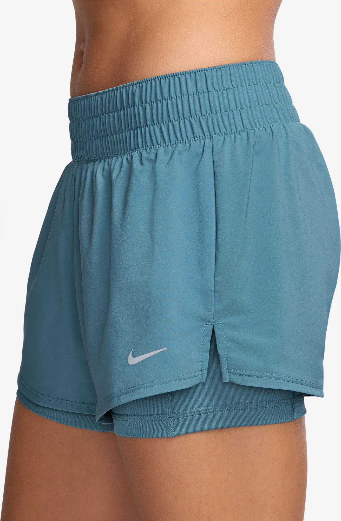 Dri-FIT One 2-in1 Mid RIse 3