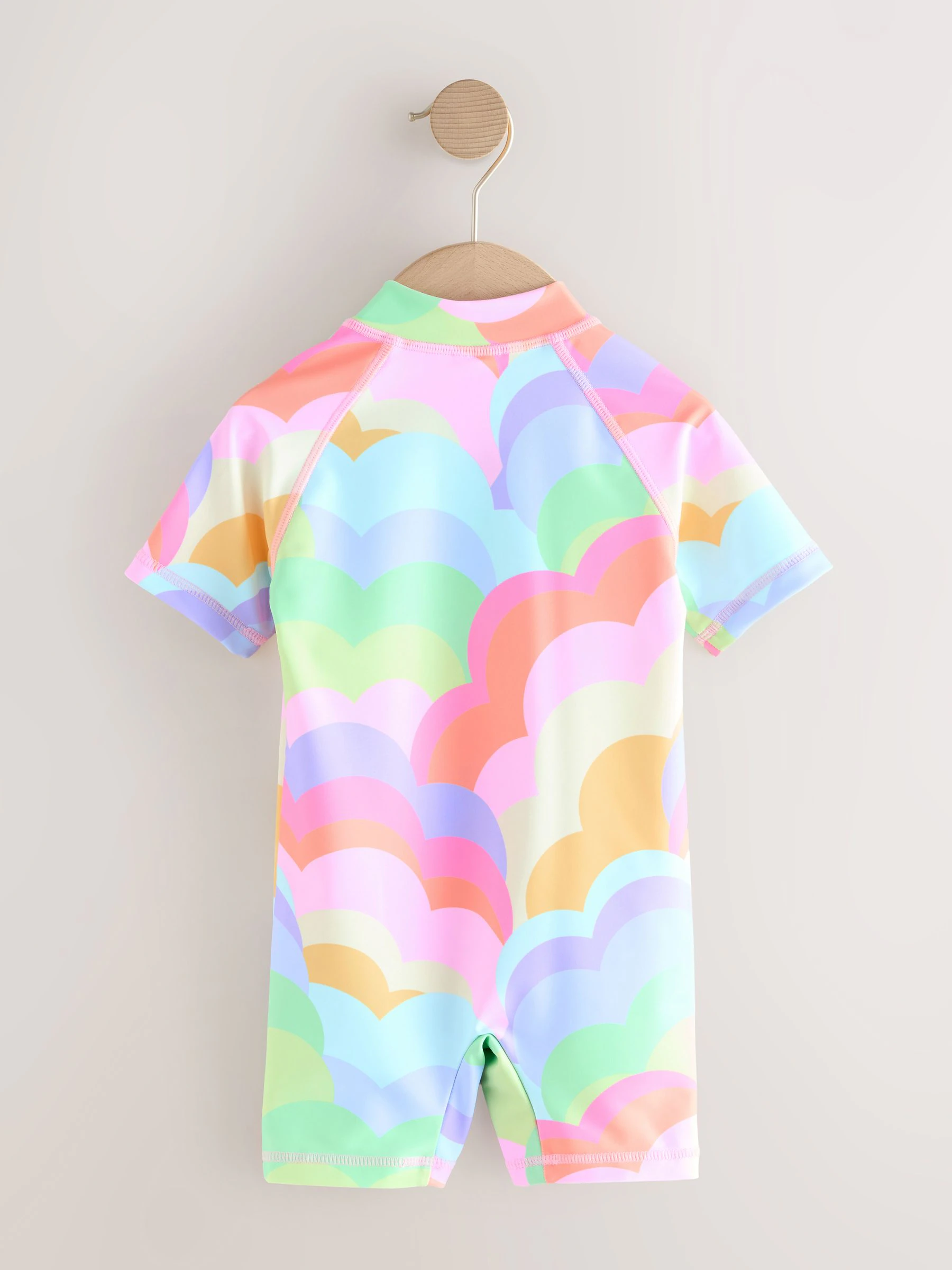 Regenboogkleurig met golven - Zonbeschermend badpak (3 mnd-10 jr)