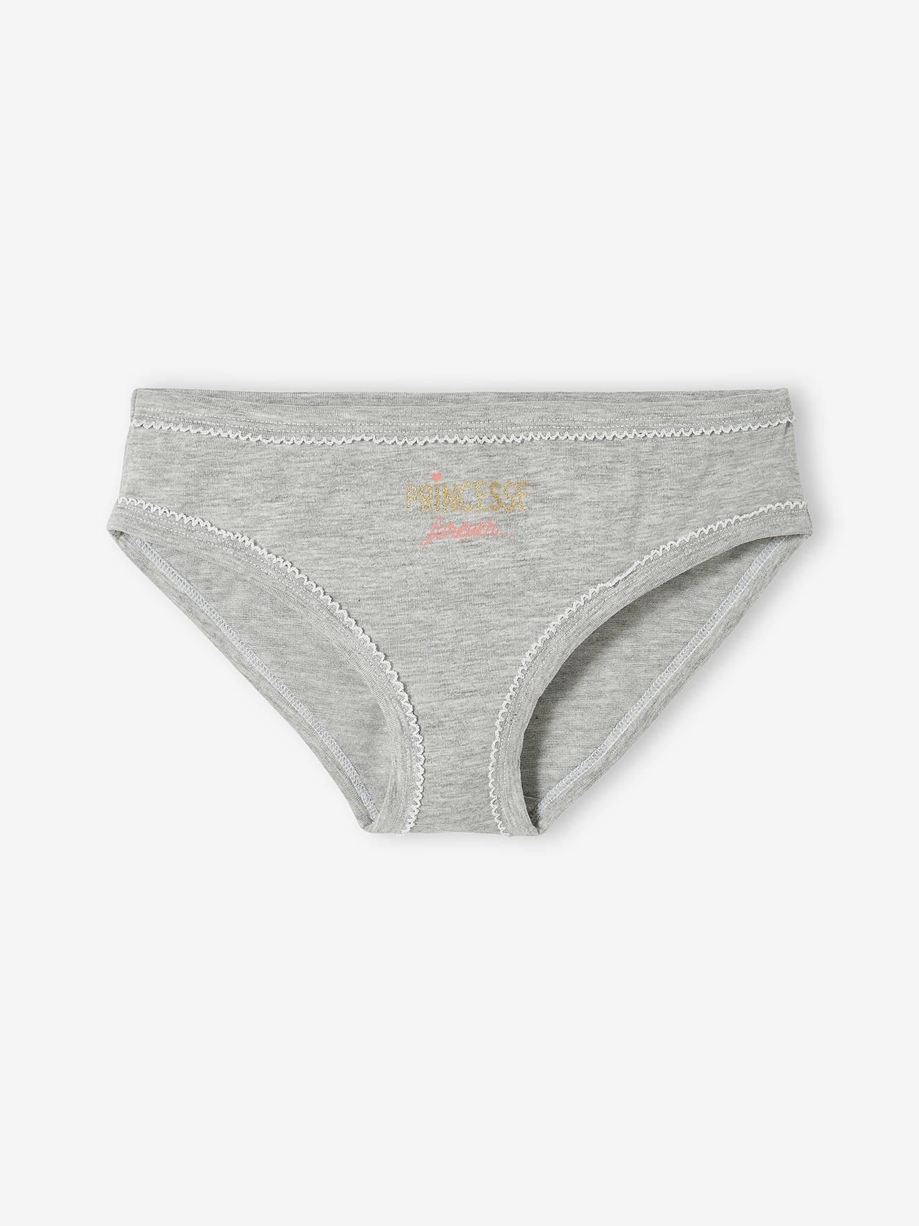 Pacote com 7 calcinhas lisas brancas para meninas com estampas.