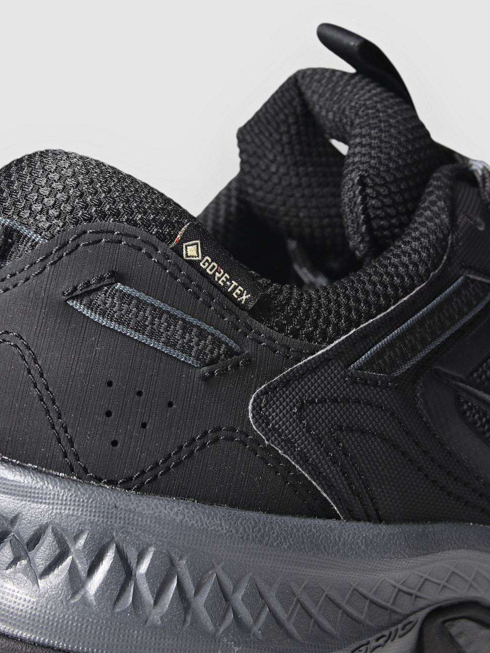 Saucony Grid Peak Sneakers black
