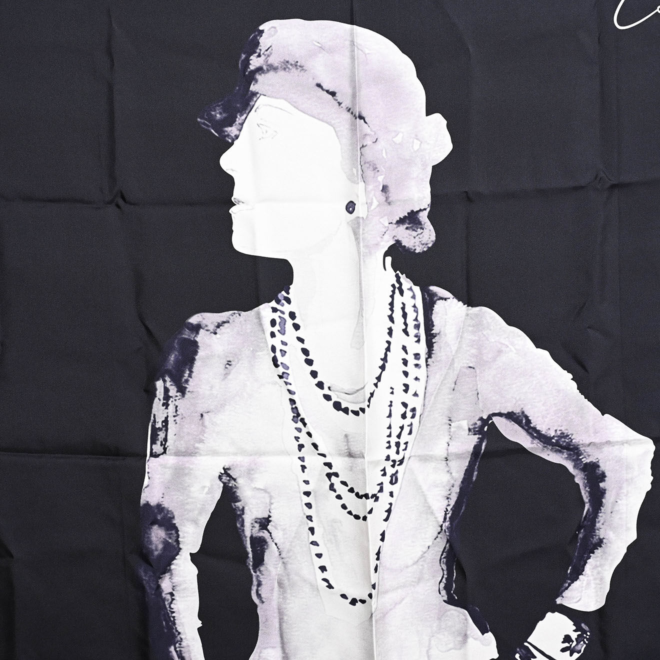 Chanel Carré de Soie Camélia noir - Très bon état - 85x85 cm