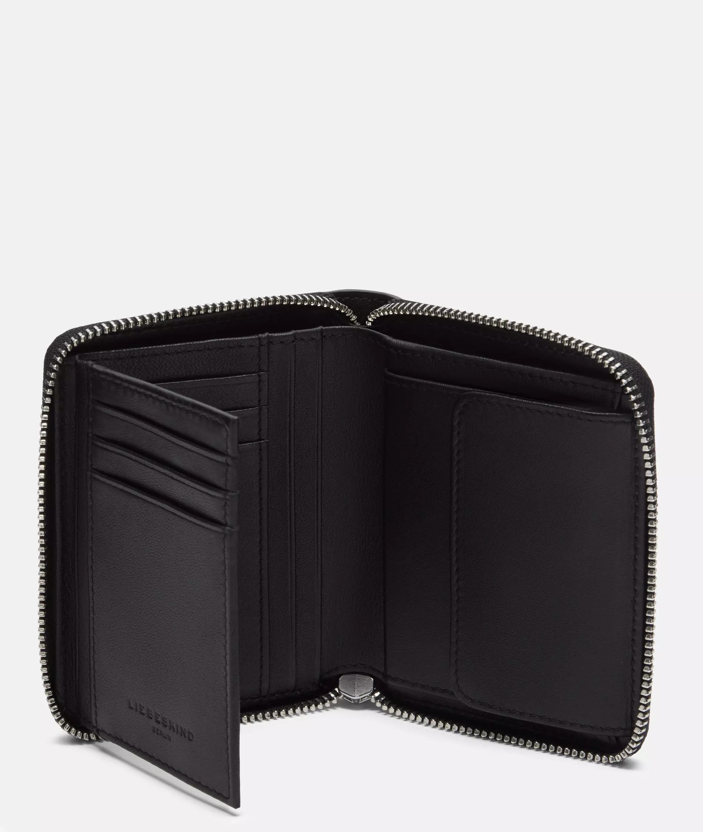 Wallet Spacious leather wallet